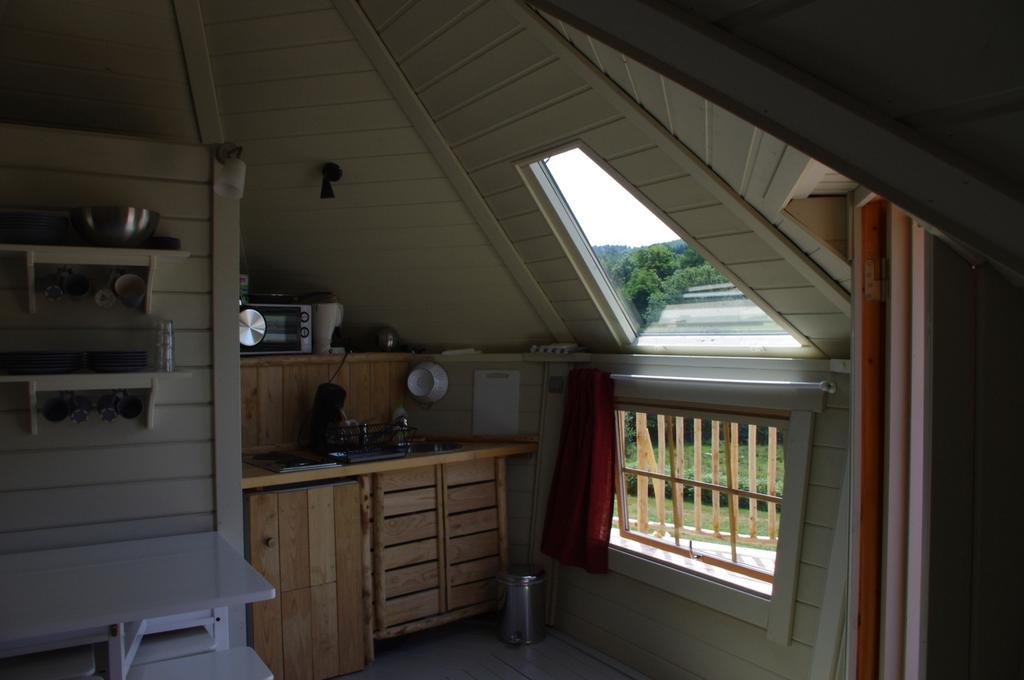 Les Roulottes Et Cabanes Du Livradois Cunlhat Room photo